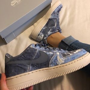 New in box. Nike Air Froce 1 LV8